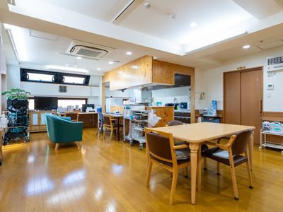 明るい空間のダイニングルーム