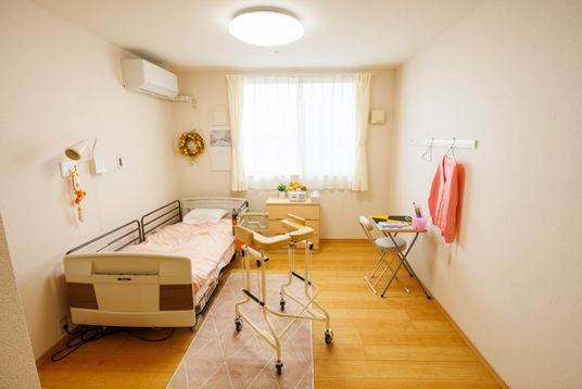 光が差し込む居室