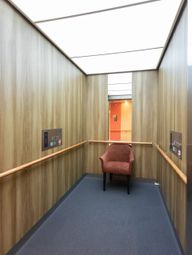 広々としたエレベーター