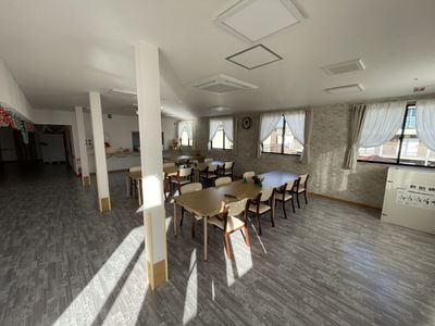 明るい空間のダイニングルーム