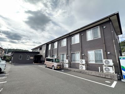 ゆったりとした外観の施設