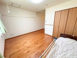 自然光が入る居室  