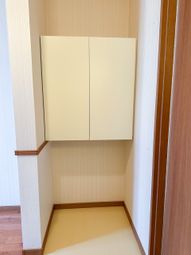 シンプルな収納の居室