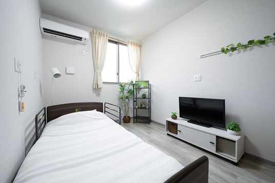 明るい一人部屋