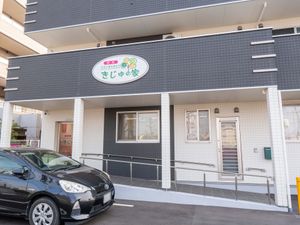 エントランスの外観