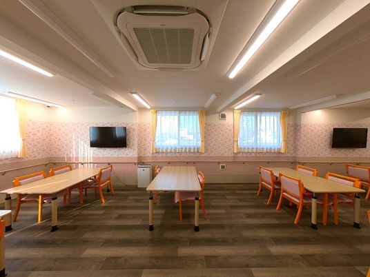 広々とした食堂