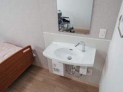 安全な洗面台の居室