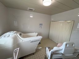 広々とした浴室