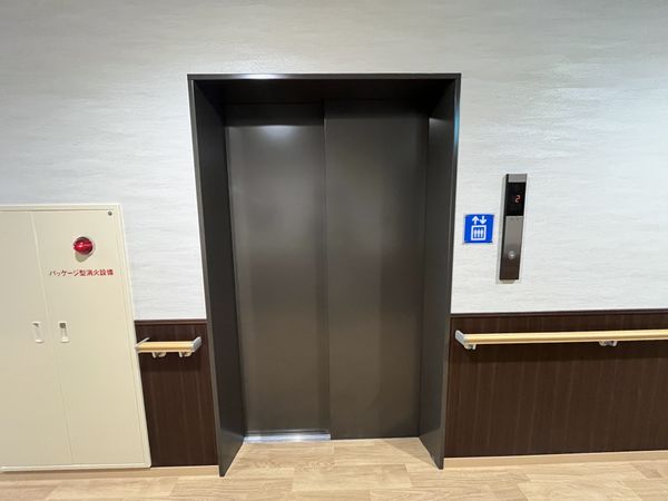 安全に配慮したエレベーター