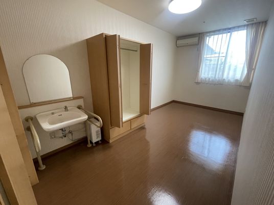 日差しが入る居室