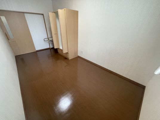 広い居室