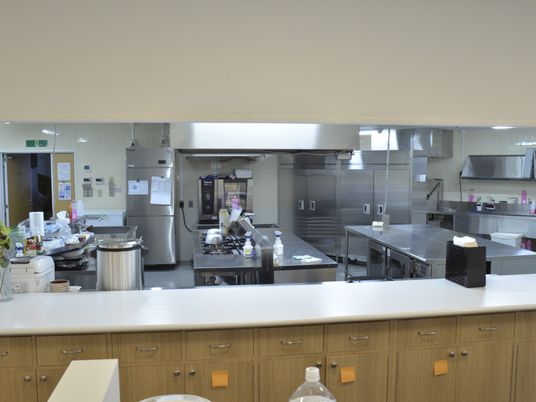 プロの設備が整ったキッチン