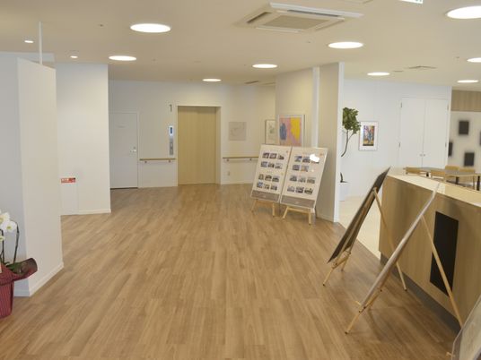 広々としたロビー