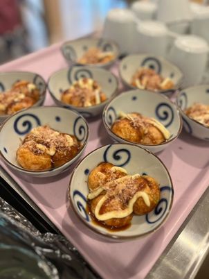 たこ焼きの盛り付け