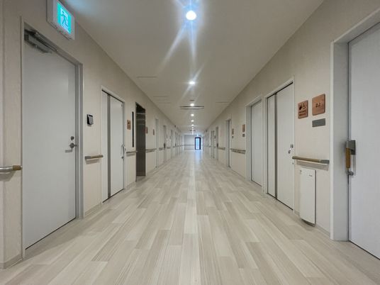 明るい廊下