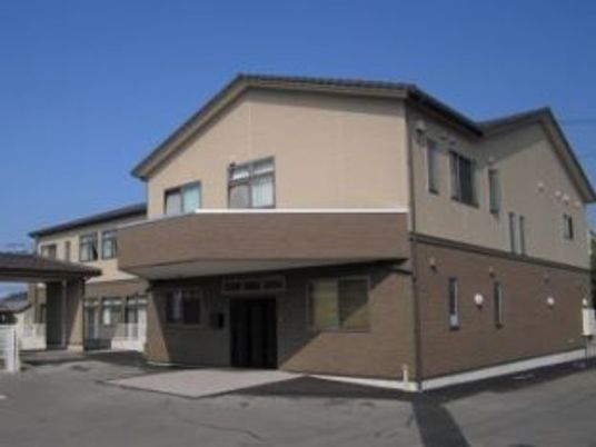 2階建ての建物外観