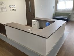 受付のカウンター