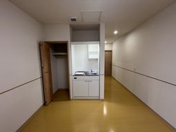 居室のシンプルなキッチン