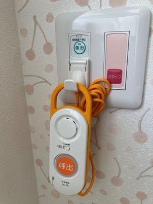 ベッドサイドの機器