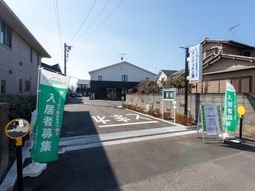 募集看板がある通路