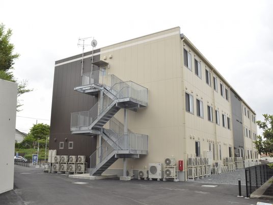 外階段がある建物