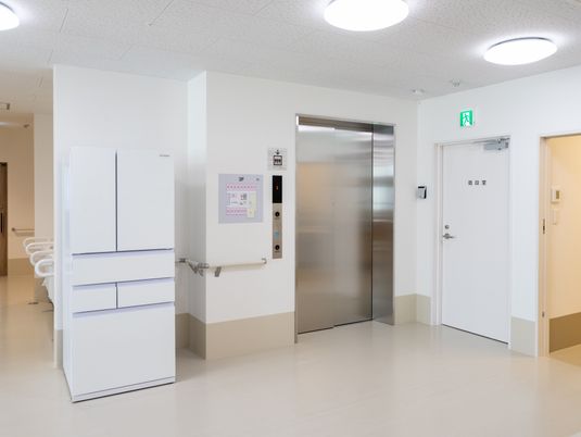 シンプルな廊下