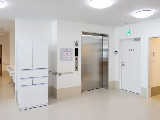 シンプルな廊下