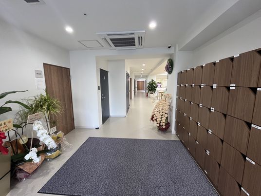 温かみある廊下