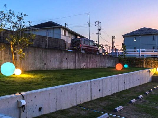 夕景の庭  