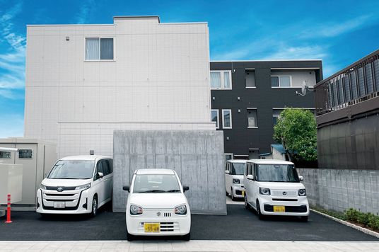 車が停まる場所