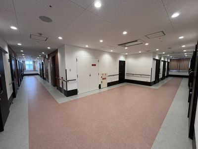 広々とした廊下