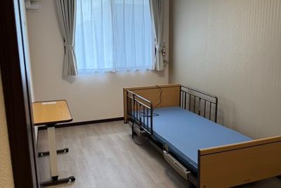 ベッドのある居室