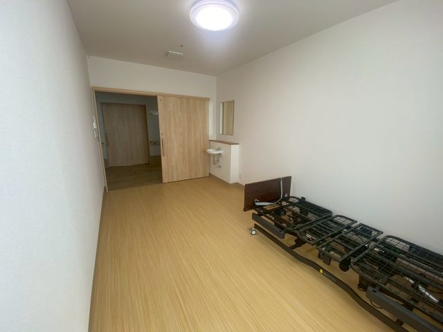 広々とした居室 居室 開放感のある居室は、光を取り入れて明るい空間になっており、快適に過ごせます。