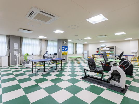 リハビリ設備が整った部屋