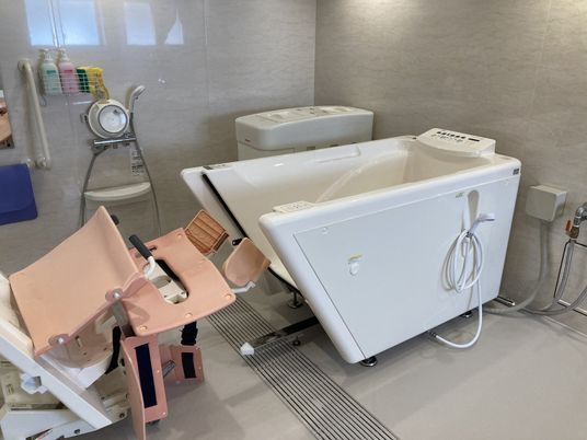 最新設備のある浴室