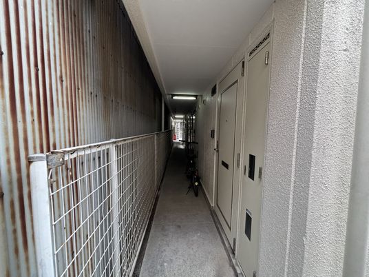 細長い廊下