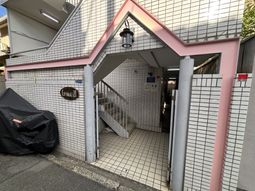 入り口の建物