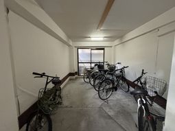 自転車の置かれたスペース