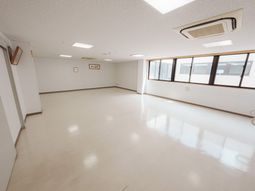広々とした多目的室