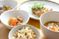 多彩な料理の食堂