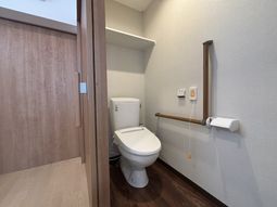 安全に配慮されたトイレ