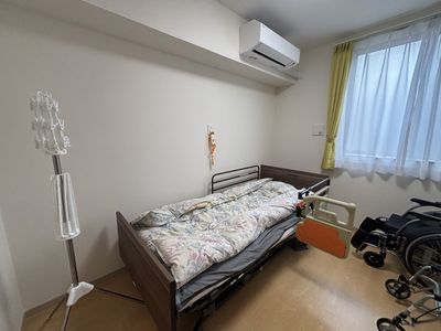 窓際の個室