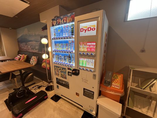 自販機と休憩スペース