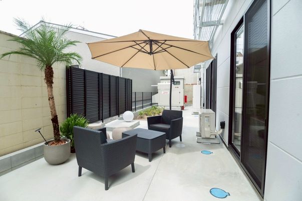 日差しを楽しめるテラス