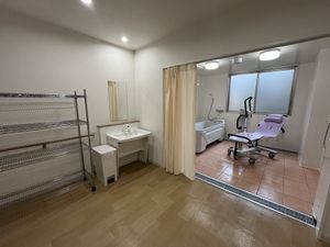 バリアフリーの浴室