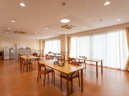 明るいダイニングルーム