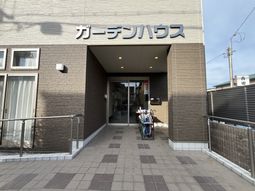 ガーデンハウスのエントランス