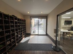 広々としたロビー