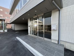エントランス外観