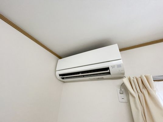 壁掛けエアコン